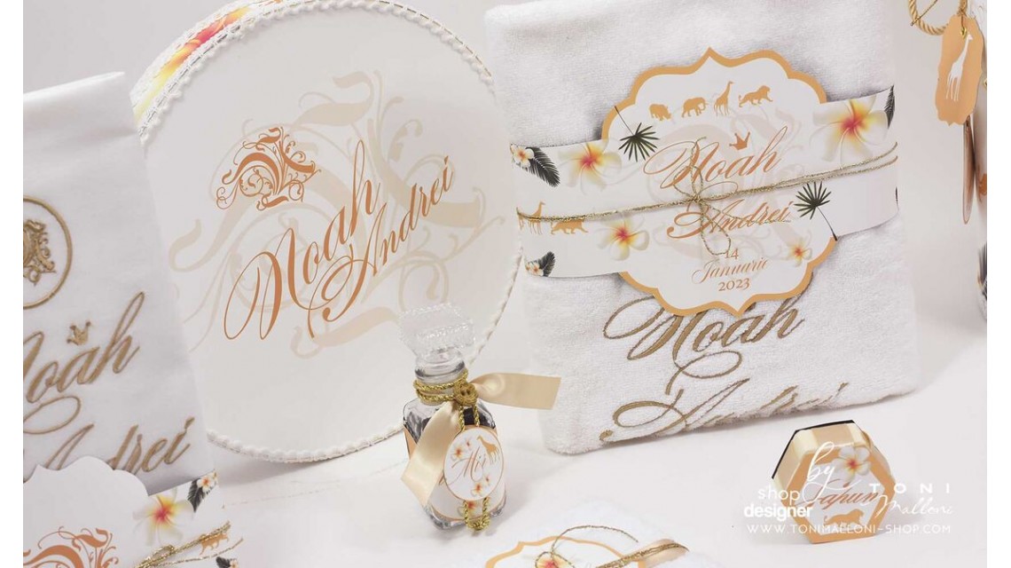 Trusou de botez cu broderie personalizata pentru baieti, Gold Jungle 18